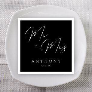 Elegant Mr & Mrs Black and White Script Wedding Napkin