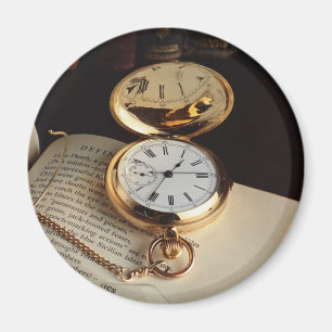 Elegant Old Stylish Golden Watch Magnet