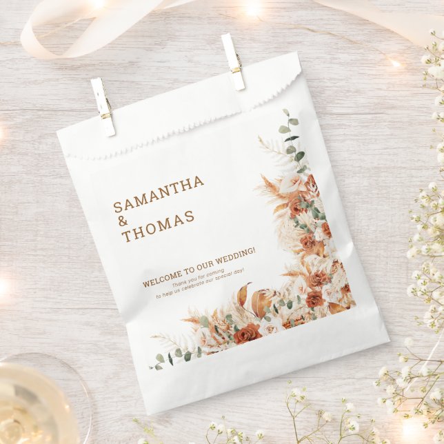 Elegant Personalised Wedding Gifts and Favours Bag (Clipped)