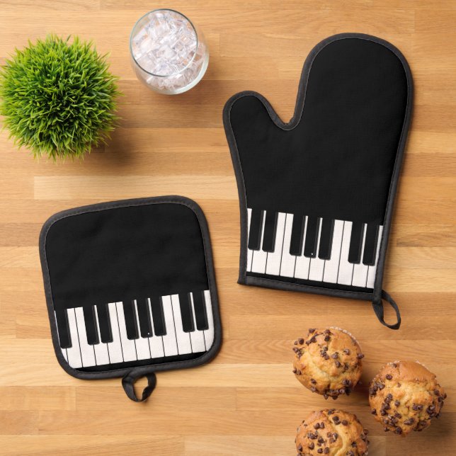 Elegant Piano Keyboard, Piano Player Oven Mitt & Pot Holder Set (Top Down)
