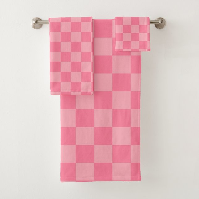Elegant Pink Chequerboard Bath Towel Set (Insitu)
