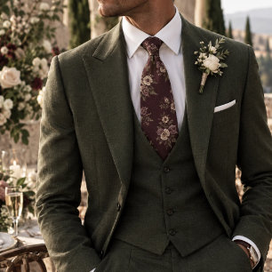 Elegant Plum Heritage Floral Pattern Tie