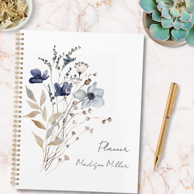 Elegant Pretty Blue Flower Bouquet Floral 2026 Planner (In situ)