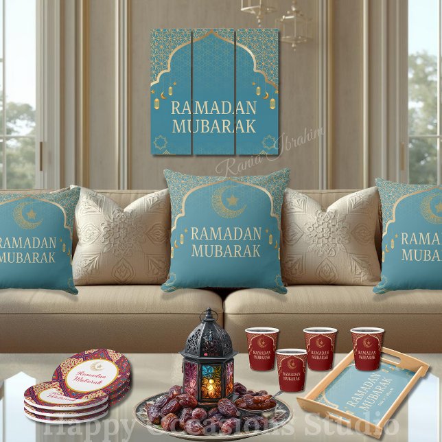 Elegant Ramadan Mubarak Throw Pillow (Creator Uploaded)
