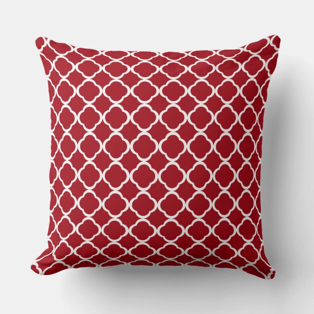 Elegant Red Moroccan Quatrefoil Pattern Cushion (Front)