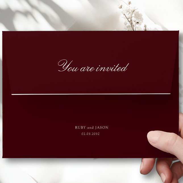Elegant Royal Burgundy & White Wedding Envelope (Elegant Royal Burgundy & White Wedding Envelope)