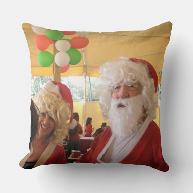 Elegant Santa Collection. Cushion (Front)