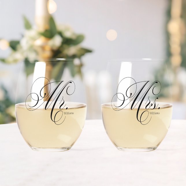 Elegant Script "Mr and Mrs" Personalised Stemless Wine Glass (Insitu (Wedding))