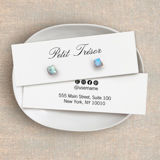 Elegant Script  Stud Earring Display (Creator Uploaded)