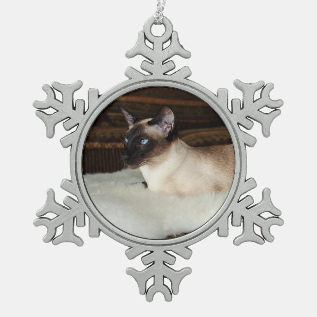 Elegant Siamese Cat Snowflake Pewter Christmas Ornament (Front)
