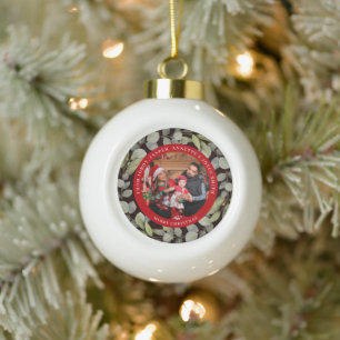 Elegant Simple Wreath Photo Family Christmas Ceramic Ball Christmas Ornament