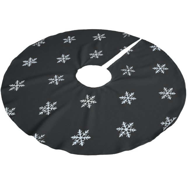 Elegant Snowflake Pattern Ice Winter Design Brushed Polyester Tree Skirt (Angled)