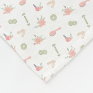 Elegant Spa things with florals design Fleece Blanket