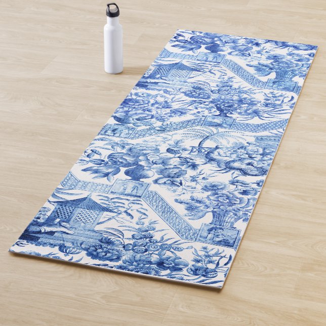 Elegant Vintage Blue and White Chinoiserie Yoga Mat (In Situ)