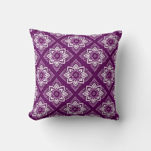 Elegant Vintage Boho Floral Pattern Cushion
