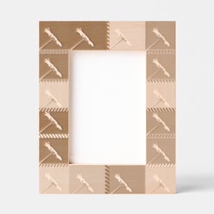 Elegant Vintage Style Daisy Flower Motifs Etched Frames