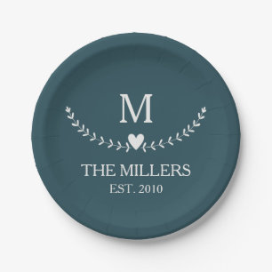 Elegant vintage wreath with heart decoration paper plate
