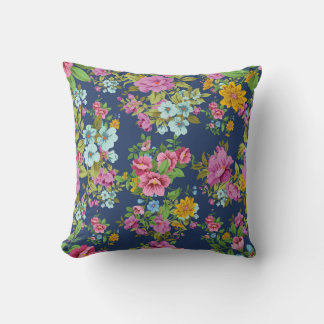 Elegant watercolor floral decorative pattern cushion
