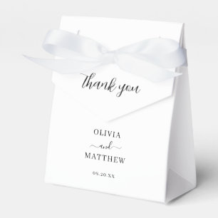 Elegant White Classic Minimalist Wedding Favour Box