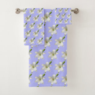 Elegant White Flowers on Light Blue Bath Towel Set