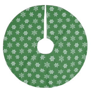 Elegant White Snowflakes on Green Brushed Polyester Tree Skirt