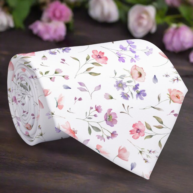 Elegant Wild Flower On White Background Wedding Tie (Creator Uploaded)