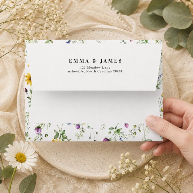 Elegant Wildflower Wedding Floral Pattern Envelope (Creator Uploaded)