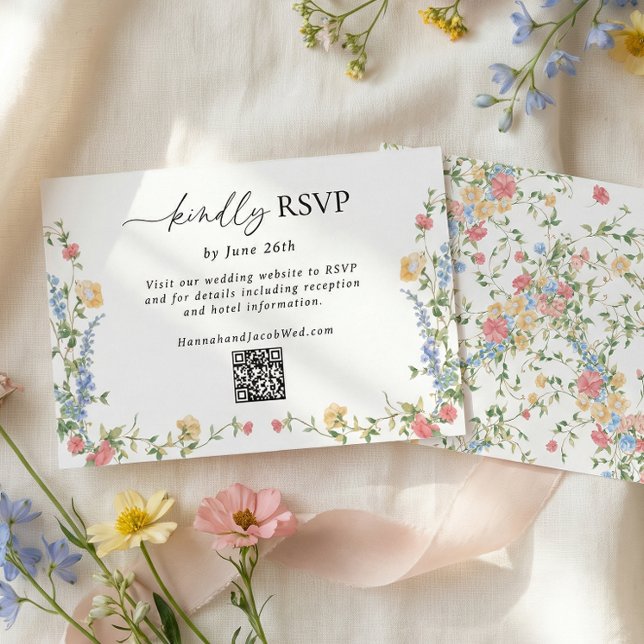 Elegant Wildflower Wedding QR Code RSVP Card (Creator Uploaded)