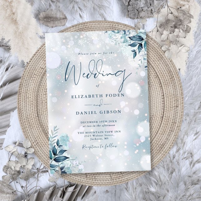 Elegant Winter Snowflakes Floral Wedding Invitation (Elegant Winter Snowflakes Floral Wedding Invitation)