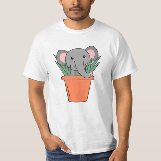 Elephant In Blumentop Funny Elephant Plants T-Shirt (Front)