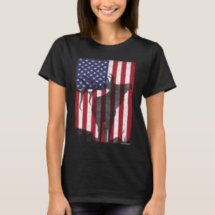 Elk Hunting Bugling Bull US Flag American Retro T-Shirt