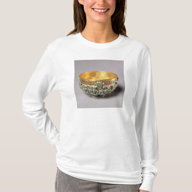 Embossed bowl set T-Shirt (Front)