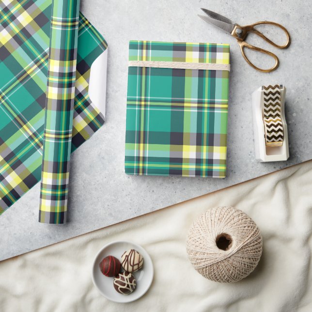 Emerald Classic Wrapping Paper (Crafts)