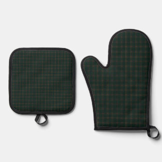 Emerald Heritage Tartan Plaid | Luxury Old Money Oven Mitt & Pot Holder Set