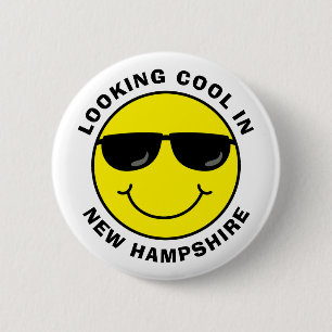 Emoji Looking Cool in Your State 6 Cm Round Badge
