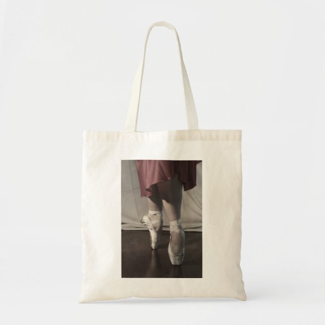 en pointe by cordelia tote bag (Front)