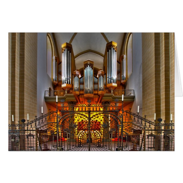 England Pipe Organ (Front Horizontal)