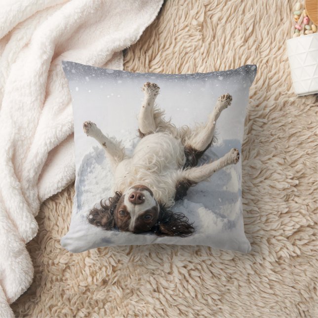 English Springer Spaniel Making a Snow Angel Cushion (Blanket)