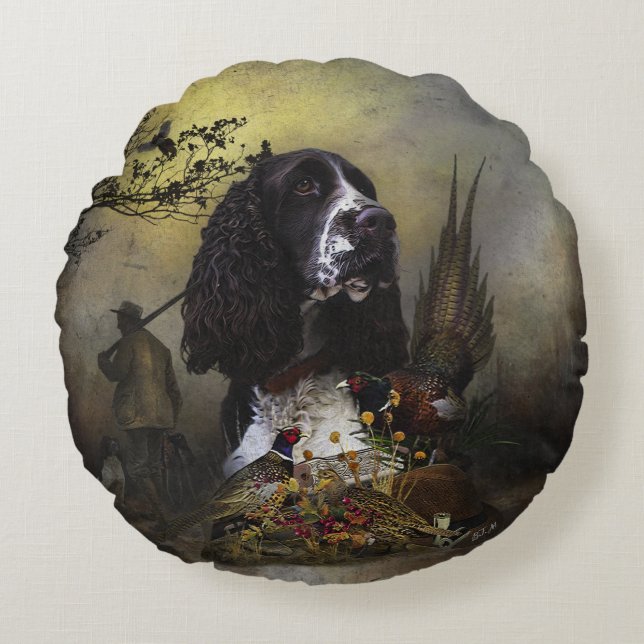 English Springer Spaniel with pheasant    Round Cushion (Front)