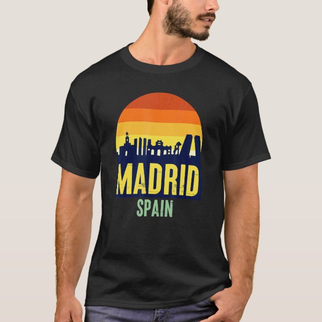 Enjoy Wear Cool Madrid Spain Skyline  Graphic 2 T-Shirt (Front)