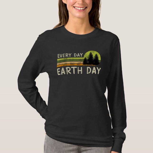 Environmentalist Earth Day Mission Earth Care  5 T-Shirt (Front)