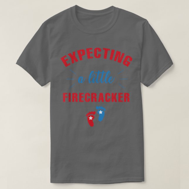 Epecting a Little Firecracker 4th of July Mom Preg T-Shirt (Design Front)