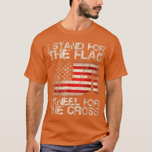 Epic I Stand for The Flag I Kneel for The Cross Mi T-Shirt
