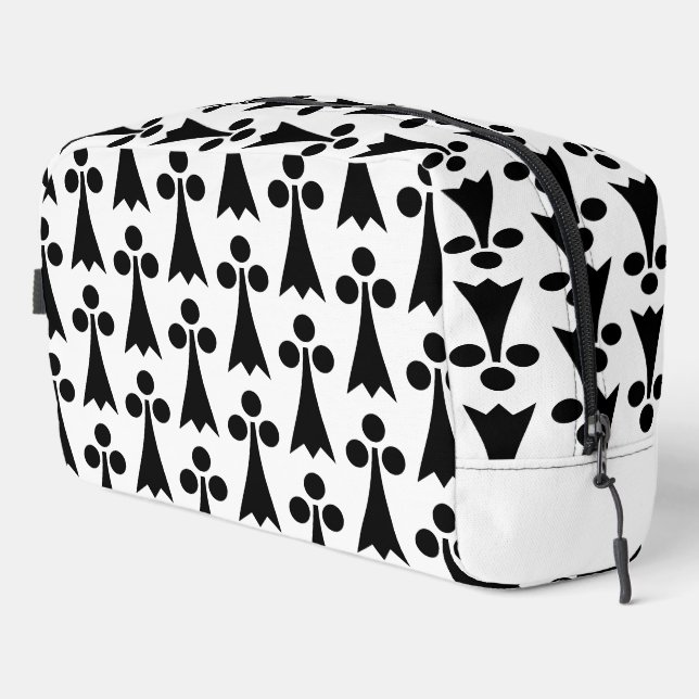 Ermine Pattern, Mediaeval Pattern, Black on White Dopp Kit (Right Corner)