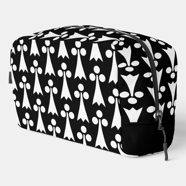 Ermine Pattern, Mediaeval Pattern, White on Black Dopp Kit (Right Corner)