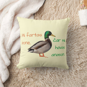 Esperanto: Mi fartas bone, ĉar mi havas anason. Cushion