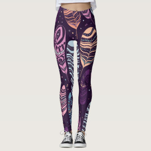 Ethnic feathers: black and white pattern leggings