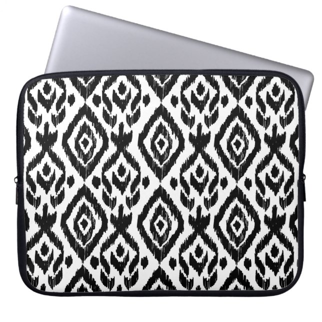 Ethnic hand-drawn, wrapping print pattern. laptop sleeve (Front)