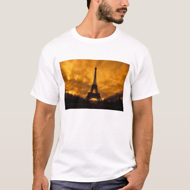 EU, France, Paris.  Eiffel Tower. T-Shirt (Front)