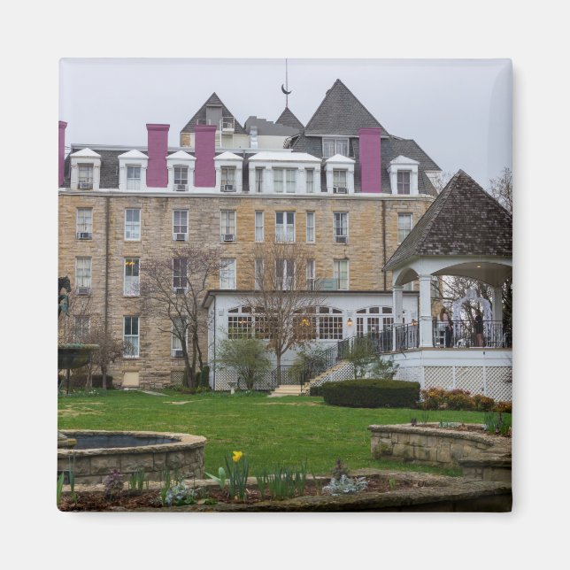 Eureka Crescent Magnet (Front)